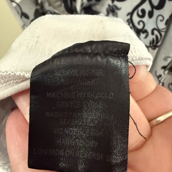 INC International Concepts Women's Black and White Tank Top - Picture 3 of 4